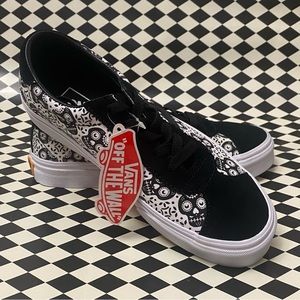 NWT Dia De Los Muertos Vans